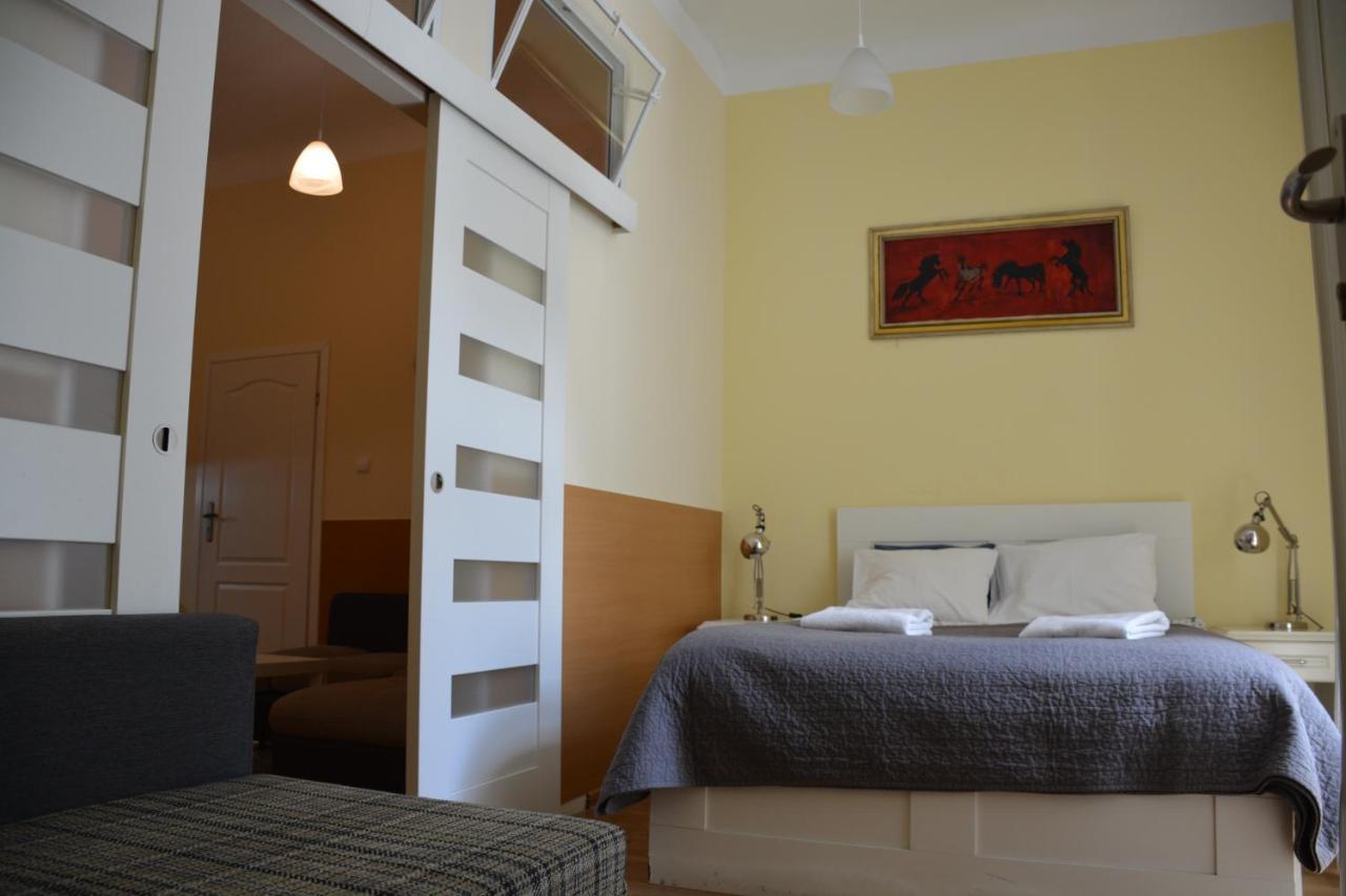 Residence B&B La Fontaine Aparthotel Krakow Exterior photo