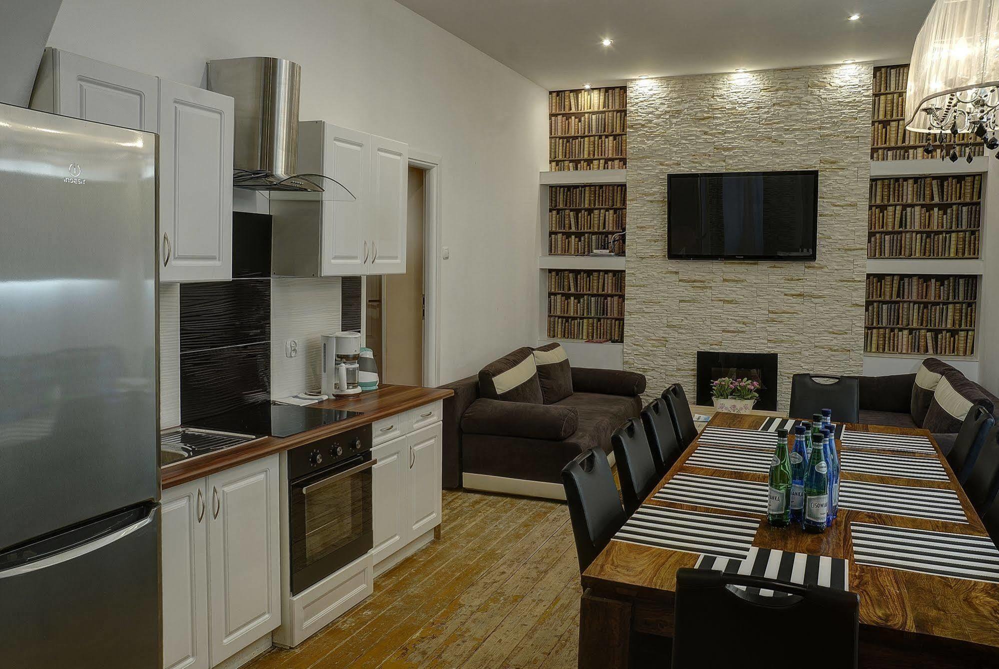 Residence B&B La Fontaine Aparthotel Krakow Exterior photo